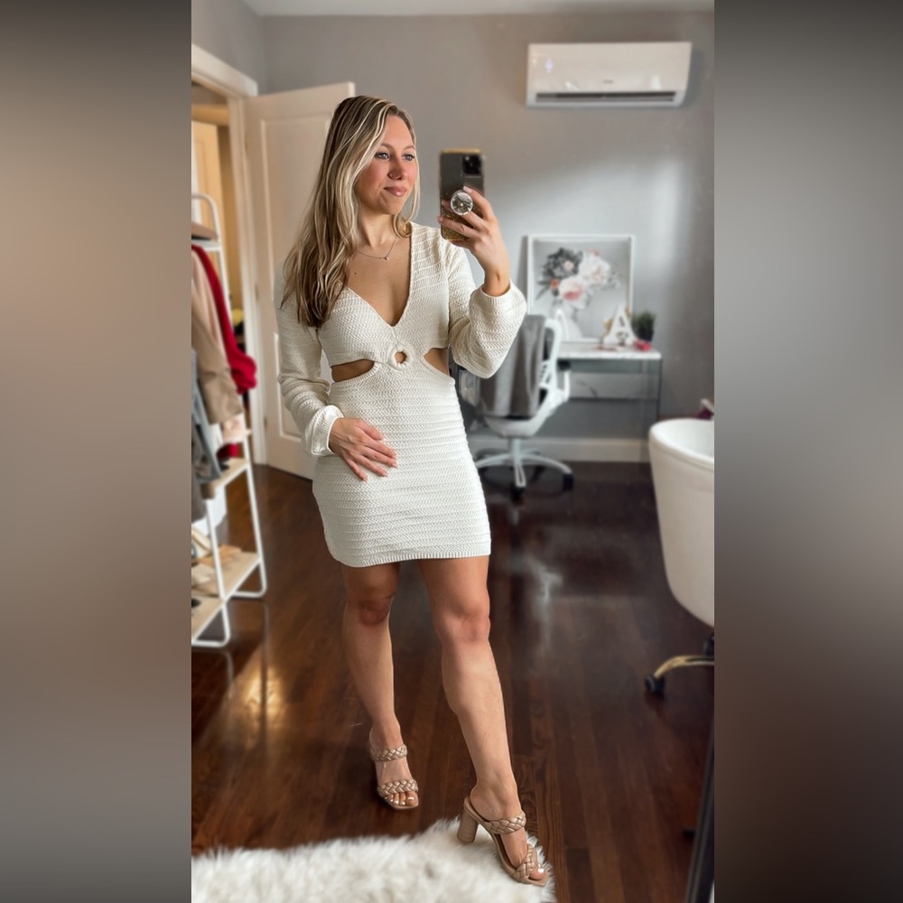 Forever 21 Cream Long Sleeve Cut-Out Dress